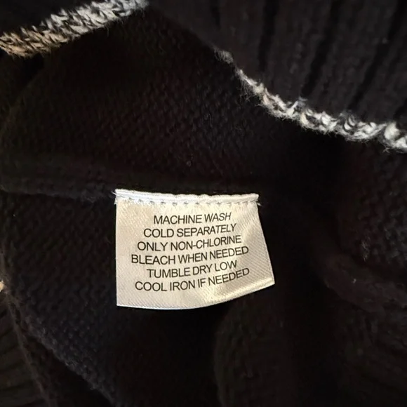 Men's Weatherproof Vintage Black Sweater with Grey Moose - Picture 7 of 7